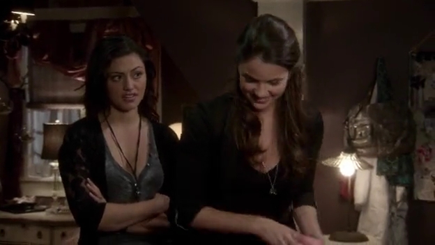VampireDiariesWorld-dot-org_TheSecretCircle-S01E14-0749.jpg
