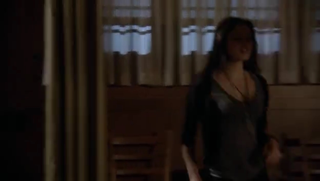 VampireDiariesWorld-dot-org_TheSecretCircle-S01E14-0874.jpg