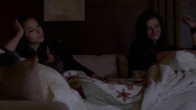 VampireDiariesWorld-dot-org_TheSecretCircle-S01E14-1736.jpg