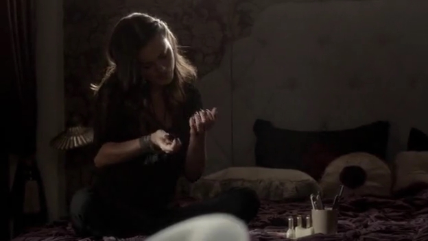 VampireDiariesWorld-dot-org_TheSecretCircle-S01E15-0286.jpg