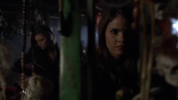 VampireDiariesWorld-dot-org_TheSecretCircle-S01E15-0354.jpg
