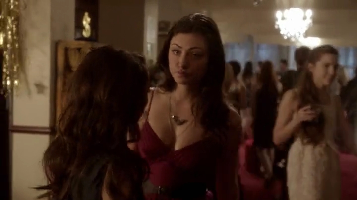 VampireDiariesWorld-dot-org_TheSecretCircle-S01E16-0619.jpg