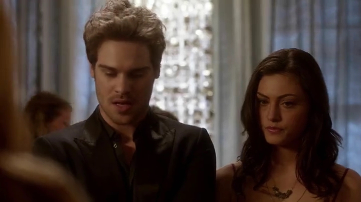 VampireDiariesWorld-dot-org_TheSecretCircle-S01E16-0756.jpg