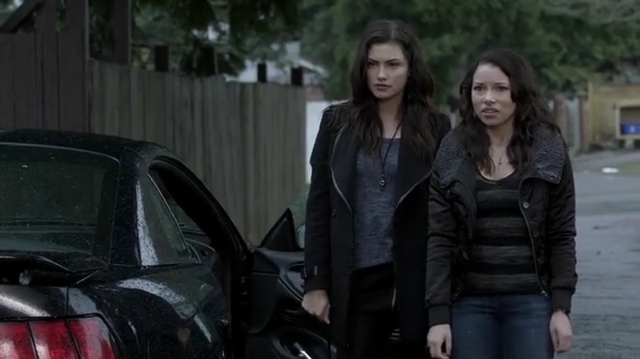 VampireDiariesWorld-dot-org_TheSecretCircle-S01E17-0423.jpg