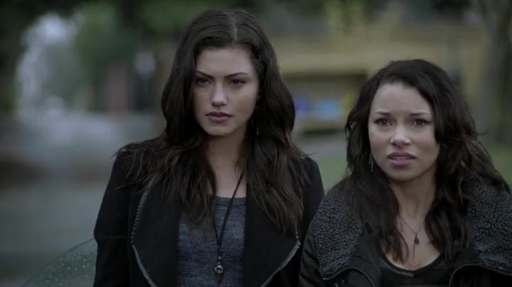 VampireDiariesWorld-dot-org_TheSecretCircle-S01E17-0426.jpg