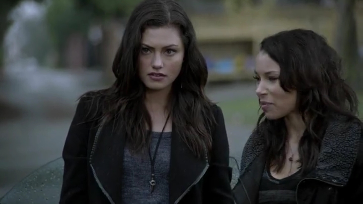 VampireDiariesWorld-dot-org_TheSecretCircle-S01E17-0432.jpg