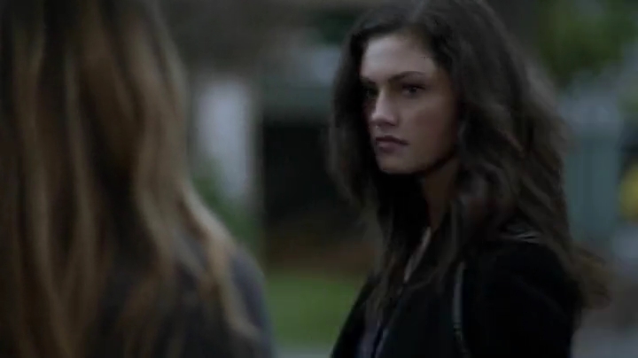 VampireDiariesWorld-dot-org_TheSecretCircle-S01E17-0501.jpg