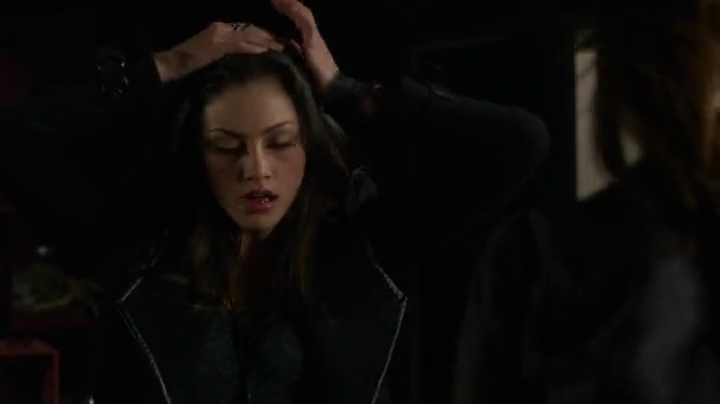 VampireDiariesWorld-dot-org_TheSecretCircle-S01E17-0931.jpg