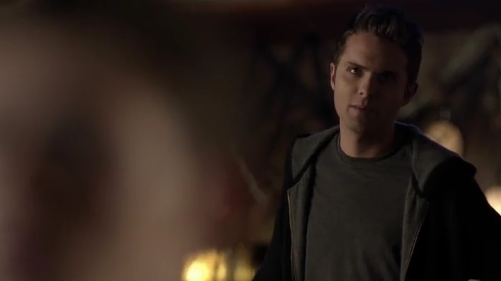 VampireDiariesWorld-dot-org_TheSecretCircle-S01E18-0477.jpg