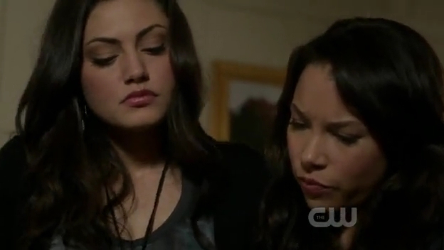 VampireDiariesWorld-dot-org_TheSecretCircle-S01E19-0125.jpg