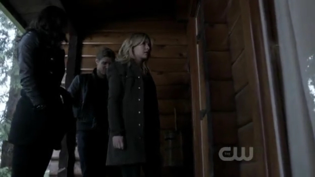 VampireDiariesWorld-dot-org_TheSecretCircle-S01E19-0459.jpg VampireDiariesWorld-dot-org_TheSecretCircle-S01E19-0459.jpg