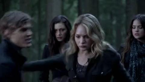 VampireDiariesWorld-dot-org_TheSecretCircle-S01E20-1425.jpg