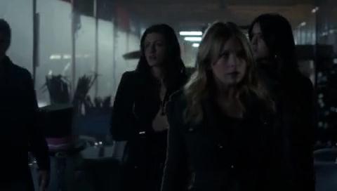 VampireDiariesWorld-dot-org_TheSecretCircle-S01E20-1862.jpg