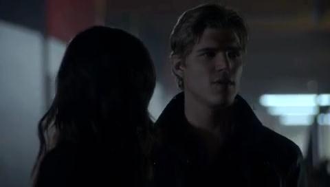 VampireDiariesWorld-dot-org_TheSecretCircle-S01E20-1874.jpg