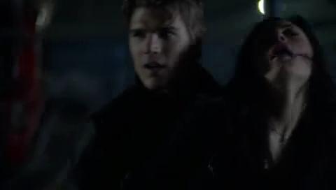 VampireDiariesWorld-dot-org_TheSecretCircle-S01E20-2046.jpg