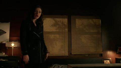 VampireDiariesWorld-dot-org_TheSecretCircle-S01E21-0376.jpg