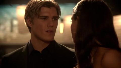 VampireDiariesWorld-dot-org_TheSecretCircle-S01E21-1581.jpg