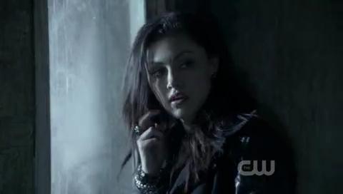 VampireDiariesWorld-dot-org_TheSecretCircle-S01E22-0666.jpg