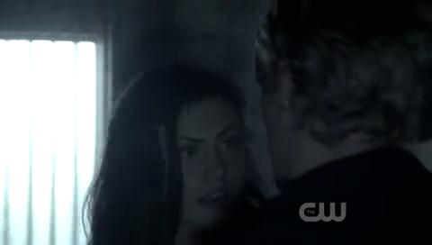 VampireDiariesWorld-dot-org_TheSecretCircle-S01E22-1113.jpg