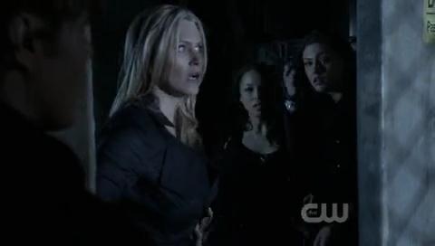 VampireDiariesWorld-dot-org_TheSecretCircle-S01E22-1405.jpg