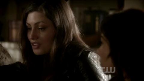 VampireDiariesWorld-dot-org_TheSecretCircle-S01E22-1865.jpg