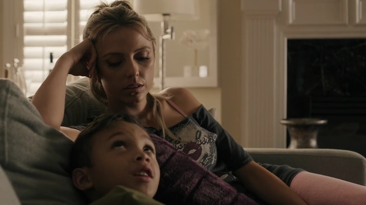 VampireDiariesWorld-dot-nl_Hightown2x03-2022.jpg