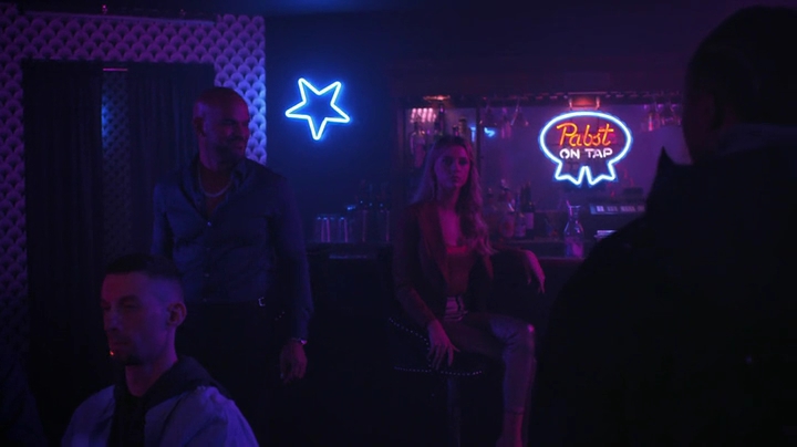 VampireDiariesWorld-dot-nl_Highttown2x07-1990.jpg VampireDiariesWorld-dot-nl_Highttown2x07-1990.jpg