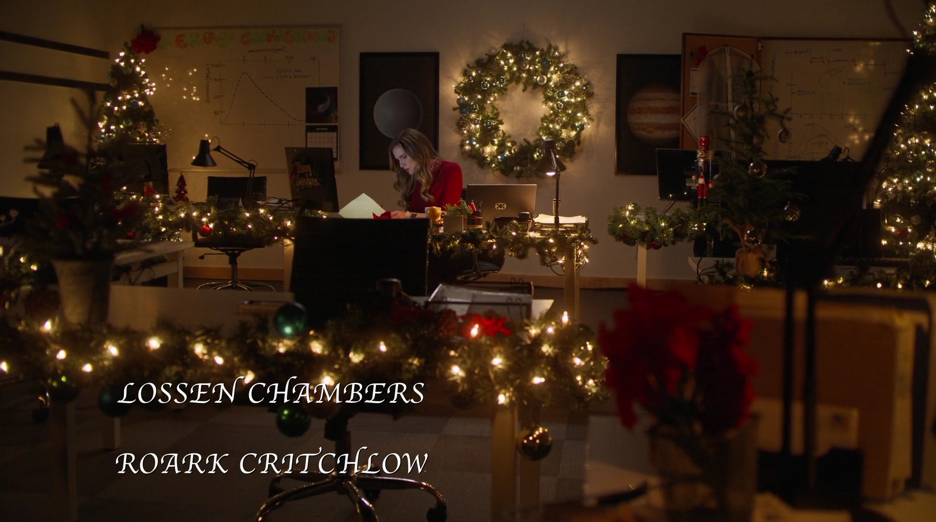 VampireDiariesWorld-dot-nl_AChristmasStar0038.jpg