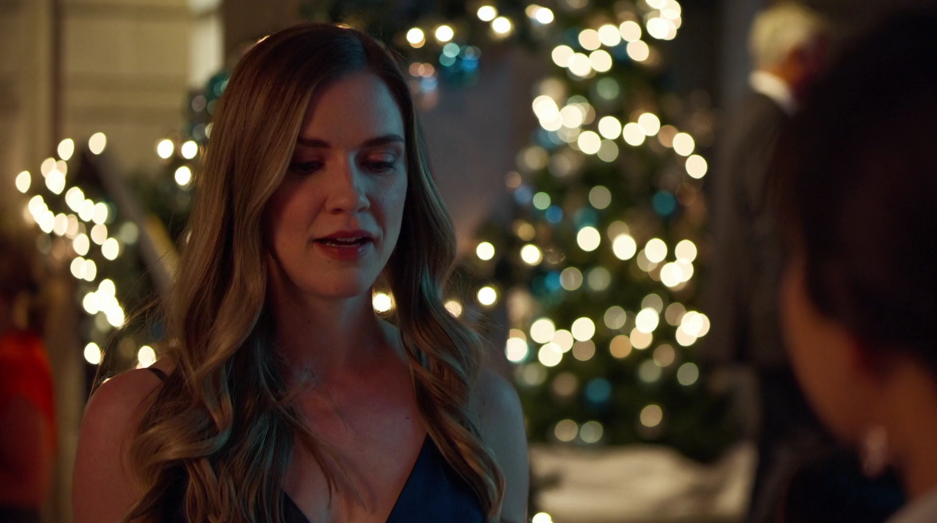 VampireDiariesWorld-dot-nl_AChristmasStar0123.jpg