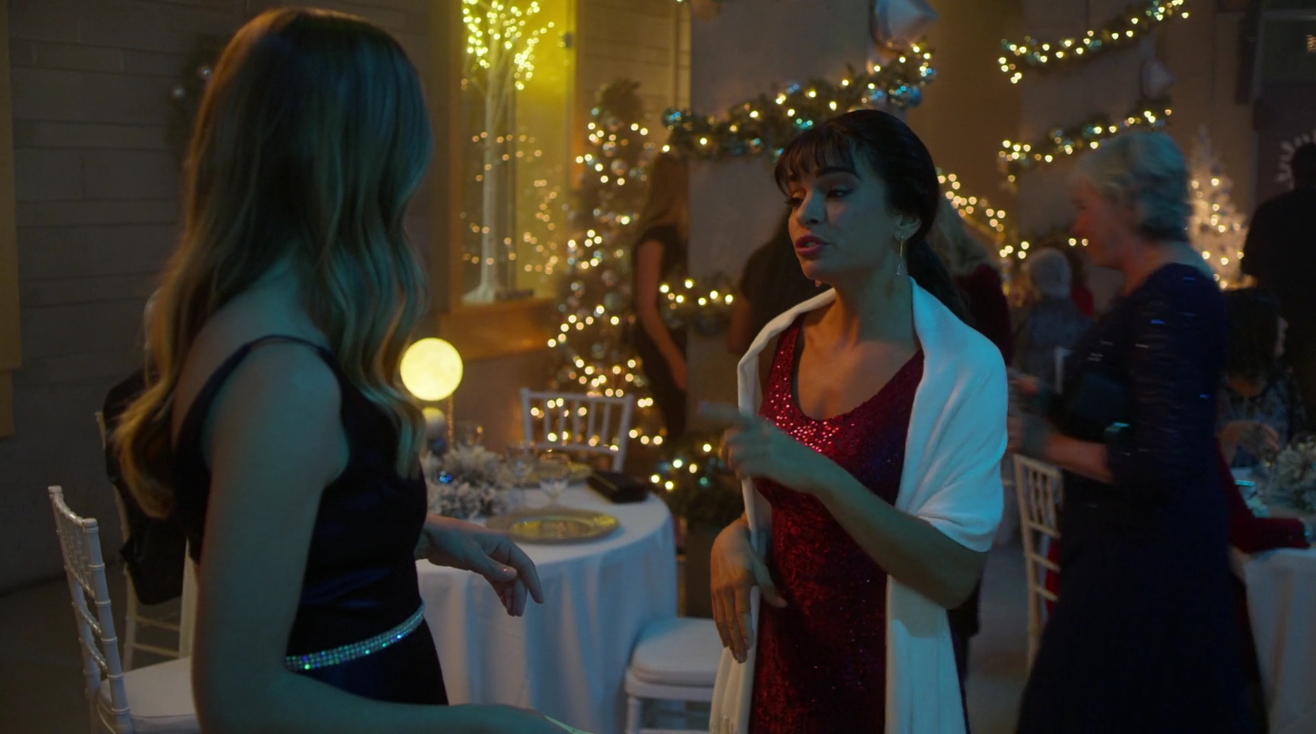 VampireDiariesWorld-dot-nl_AChristmasStar0291.jpg VampireDiariesWorld-dot-nl_AChristmasStar0291.jpg