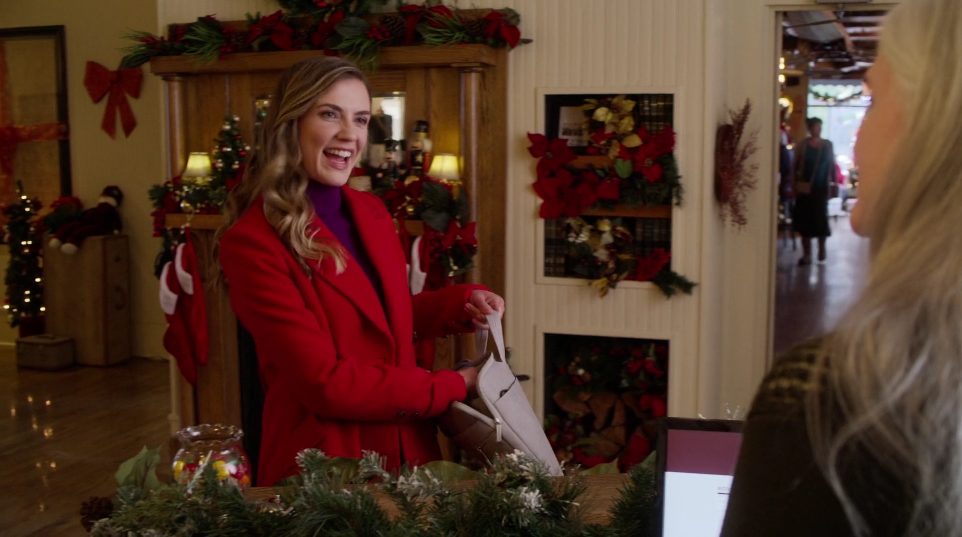 VampireDiariesWorld-dot-nl_AChristmasStar0715.jpg