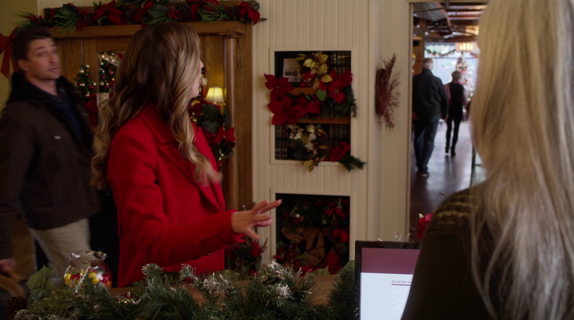 VampireDiariesWorld-dot-nl_AChristmasStar0746.jpg