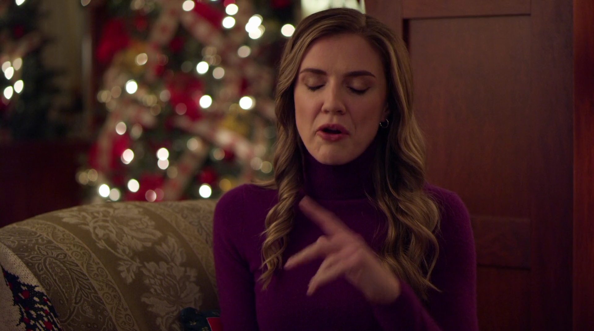 VampireDiariesWorld-dot-nl_AChristmasStar1103.jpg