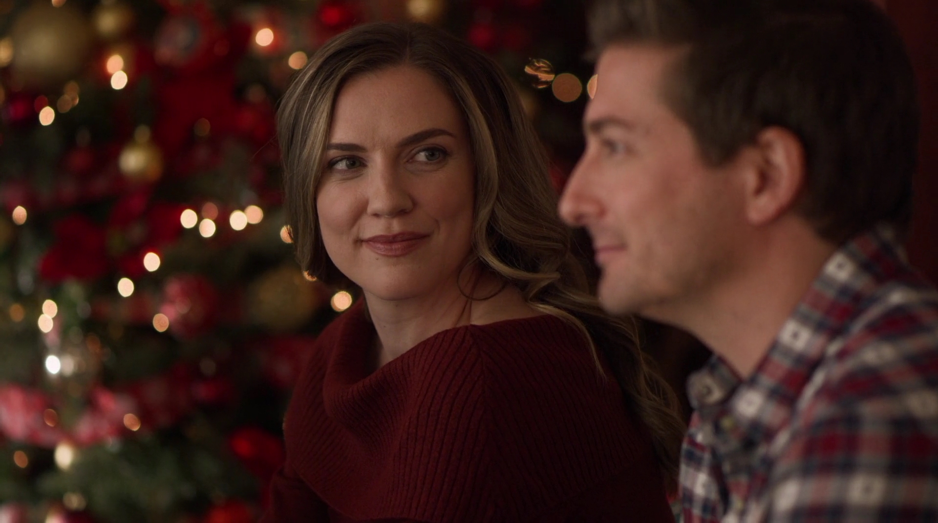 VampireDiariesWorld-dot-nl_AChristmasStar1542.jpg