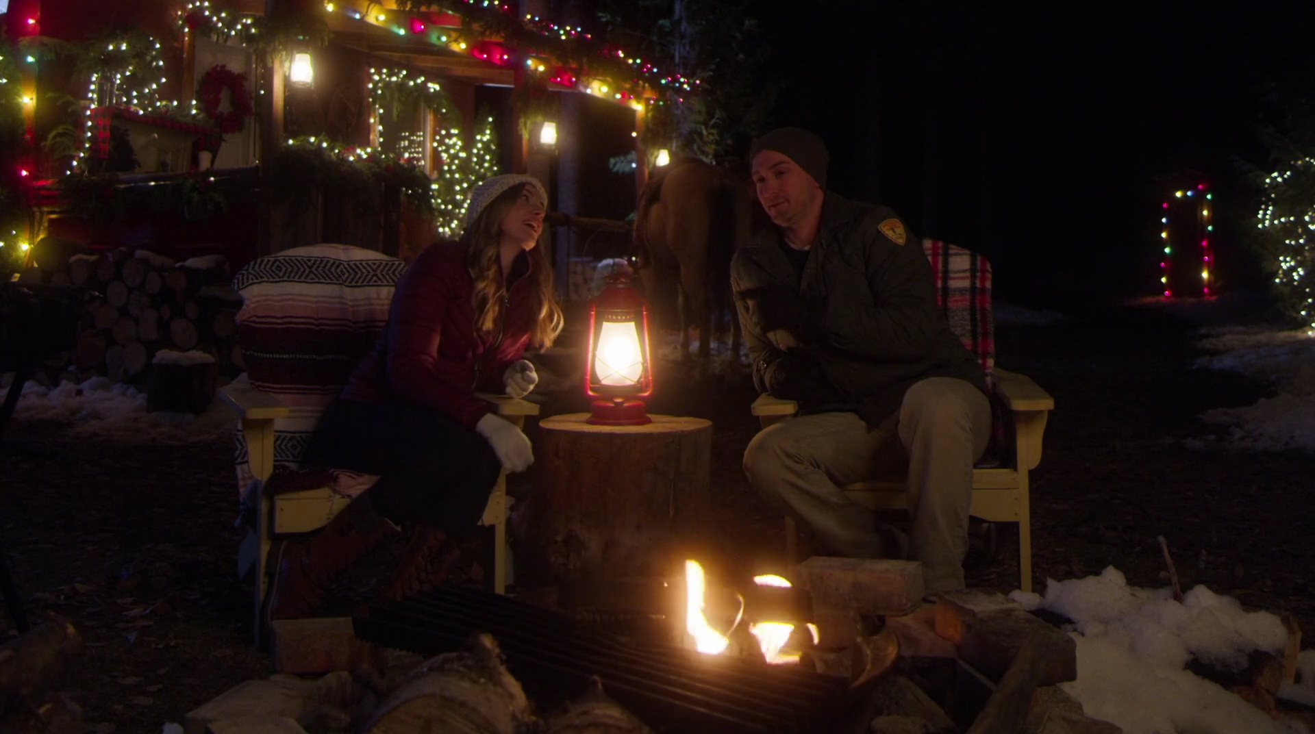 VampireDiariesWorld-dot-nl_AChristmasStar2983.jpg