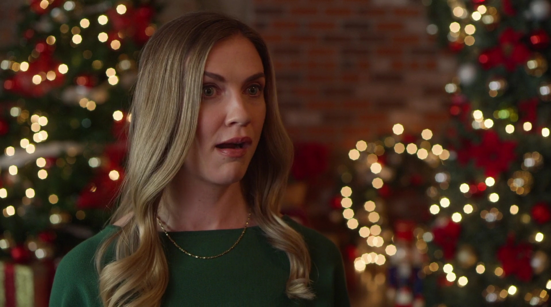 VampireDiariesWorld-dot-nl_AChristmasStar3269.jpg
