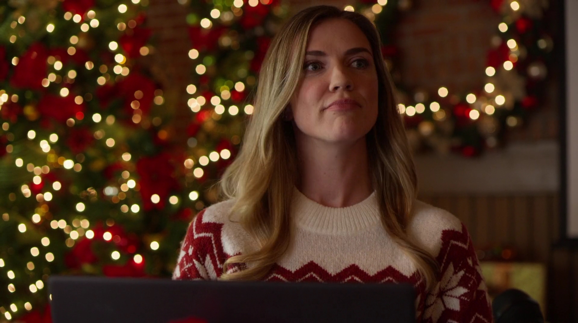 VampireDiariesWorld-dot-nl_AChristmasStar3533.jpg