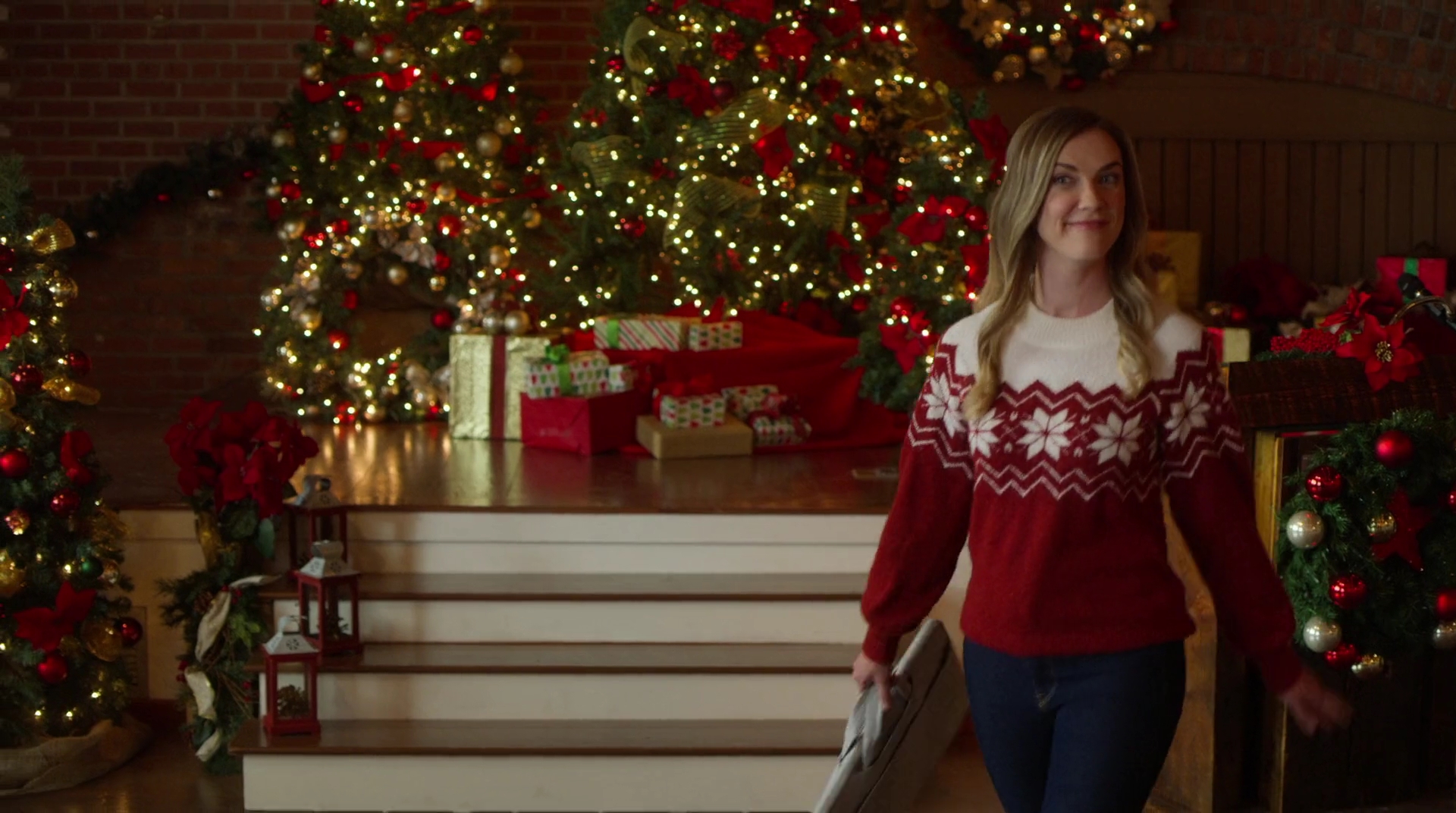 VampireDiariesWorld-dot-nl_AChristmasStar3580.jpg