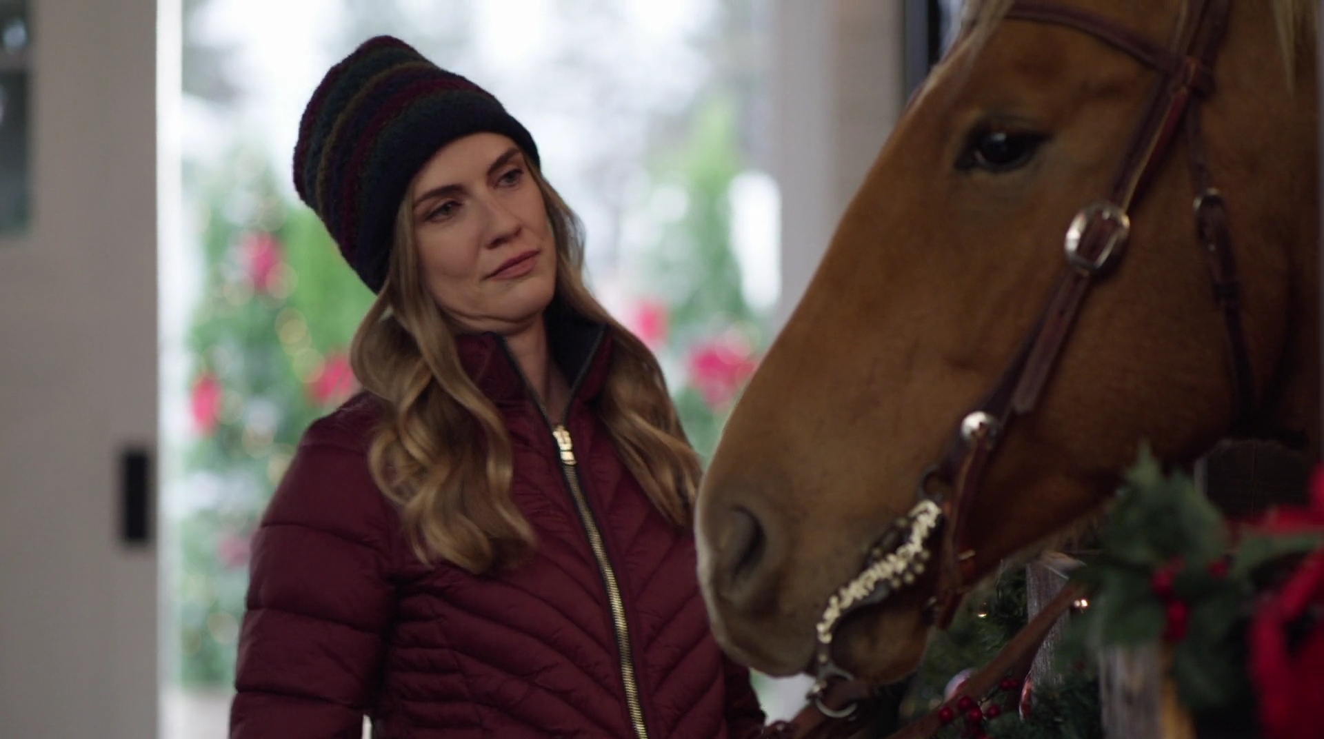 VampireDiariesWorld-dot-nl_AChristmasStar4045.jpg