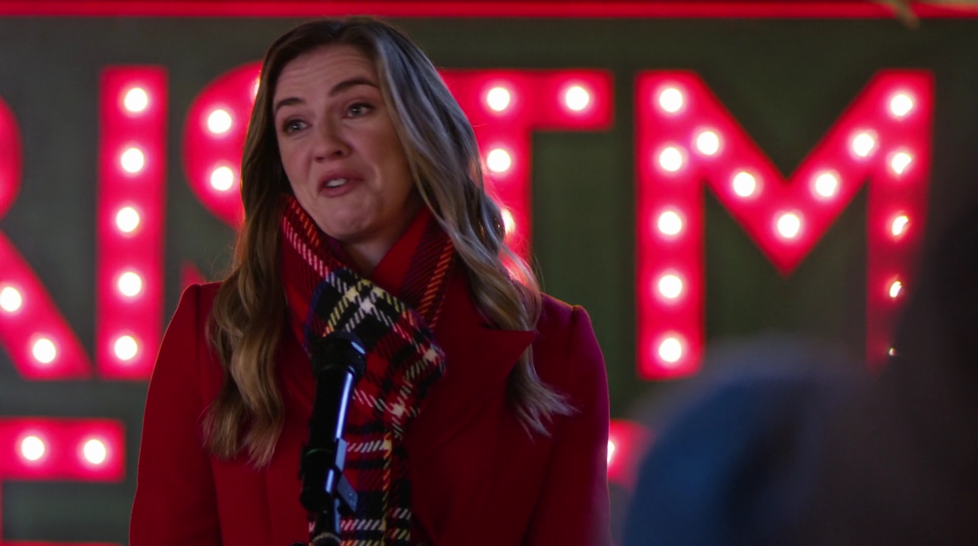 VampireDiariesWorld-dot-nl_AChristmasStar4452.jpg