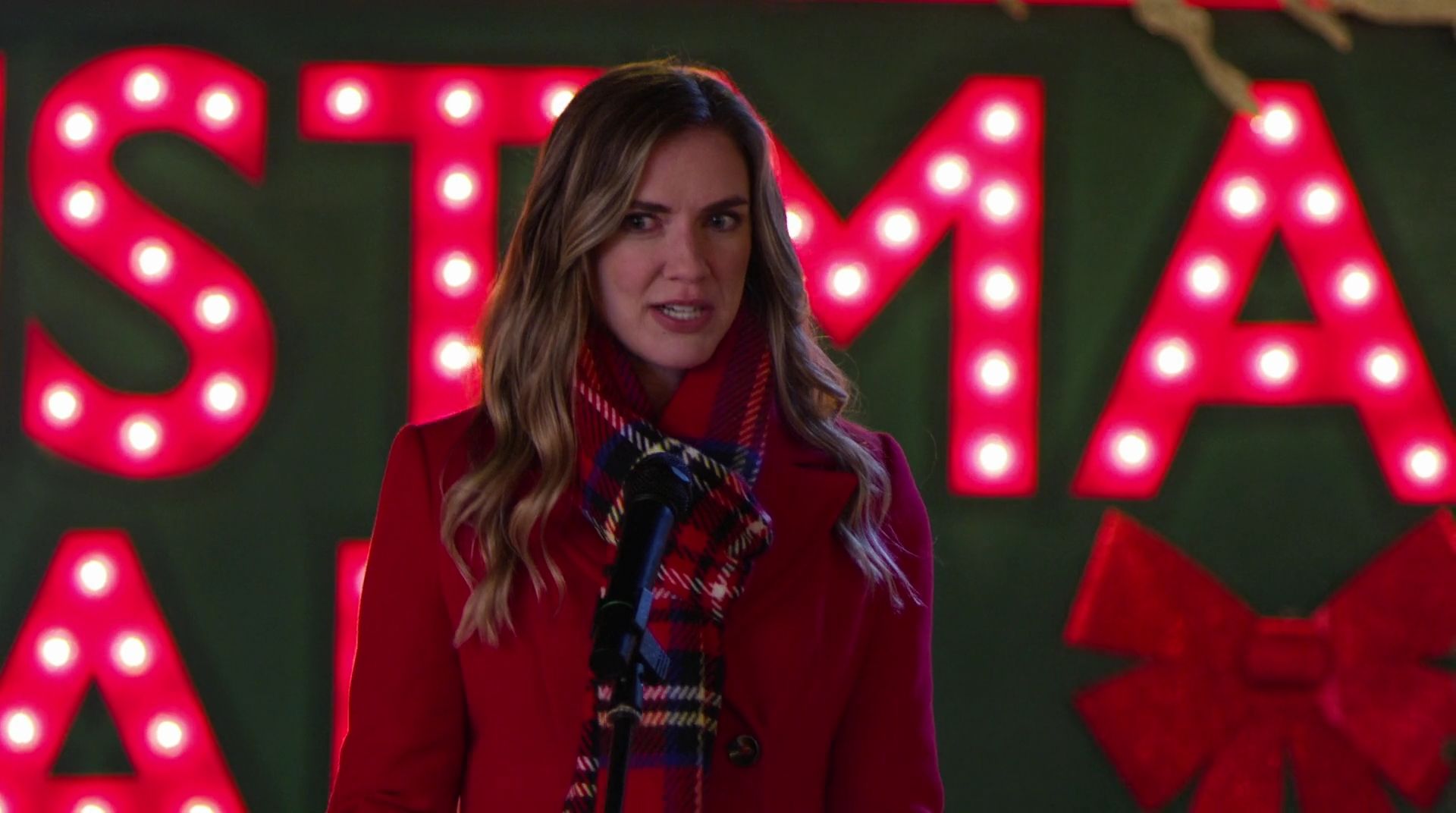 VampireDiariesWorld-dot-nl_AChristmasStar4489.jpg