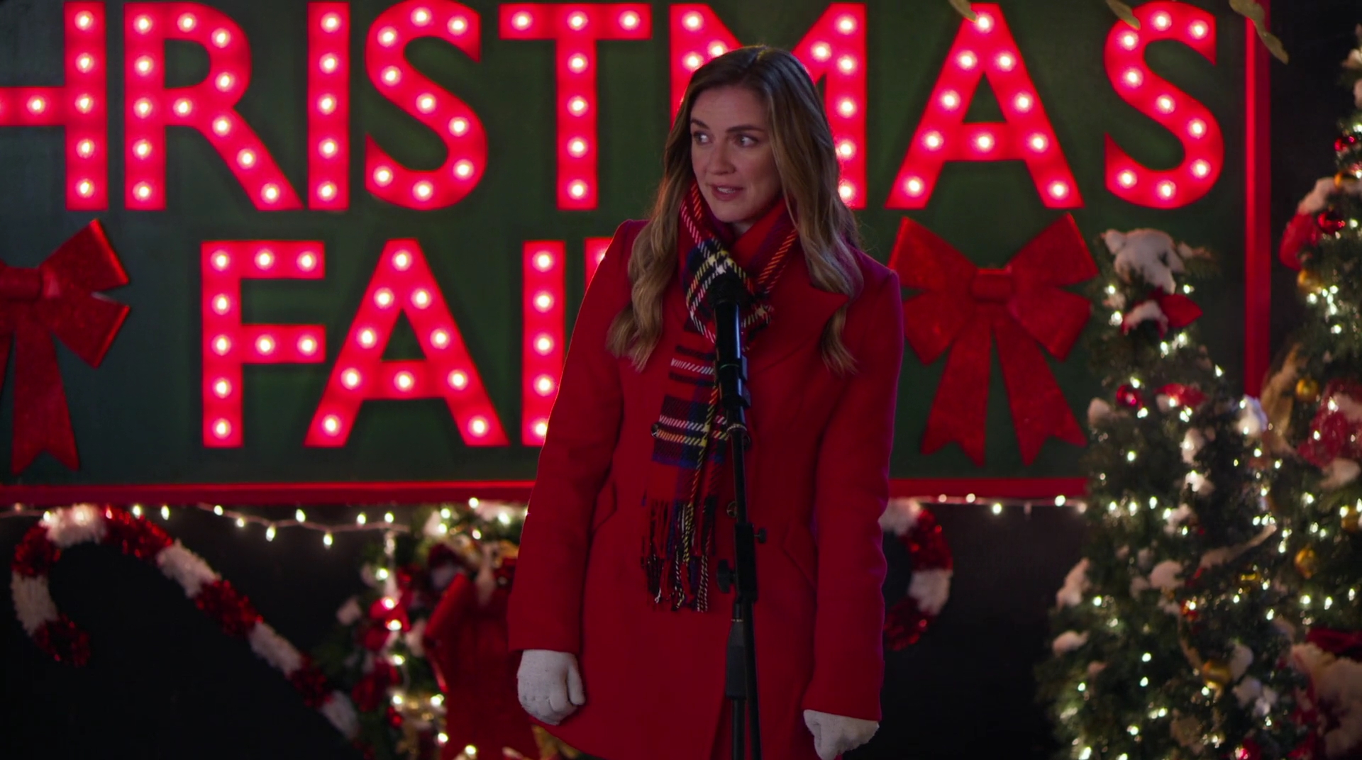 VampireDiariesWorld-dot-nl_AChristmasStar4505.jpg VampireDiariesWorld-dot-nl_AChristmasStar4505.jpg