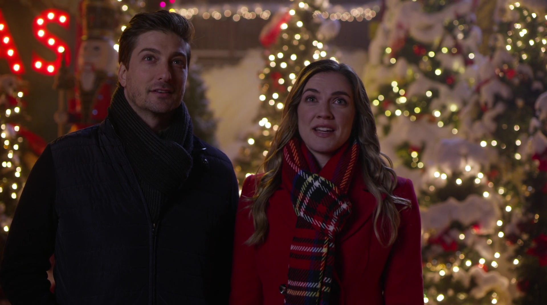 VampireDiariesWorld-dot-nl_AChristmasStar4685.jpg VampireDiariesWorld-dot-nl_AChristmasStar4685.jpg