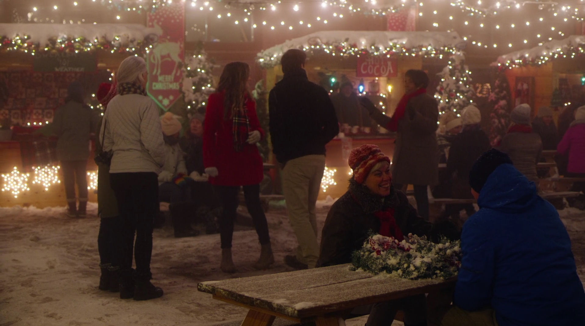 VampireDiariesWorld-dot-nl_AChristmasStar4790.jpg