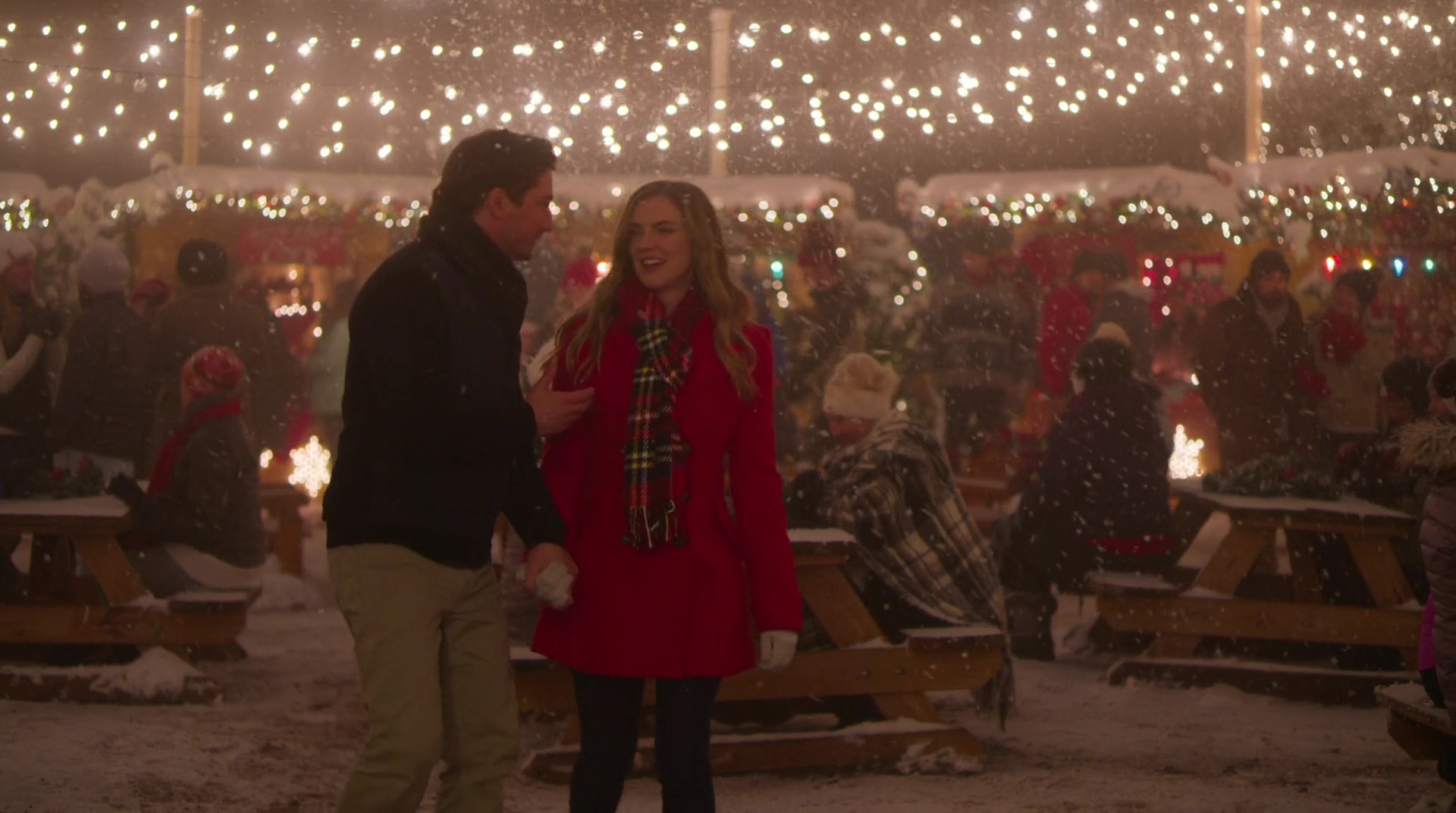 VampireDiariesWorld-dot-nl_AChristmasStar4832.jpg