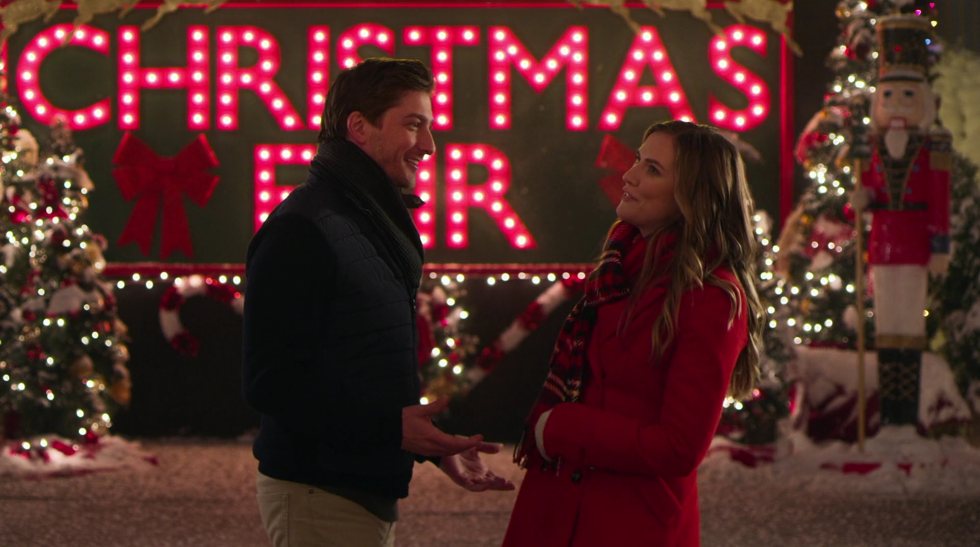 VampireDiariesWorld-dot-nl_AChristmasStar4944.jpg