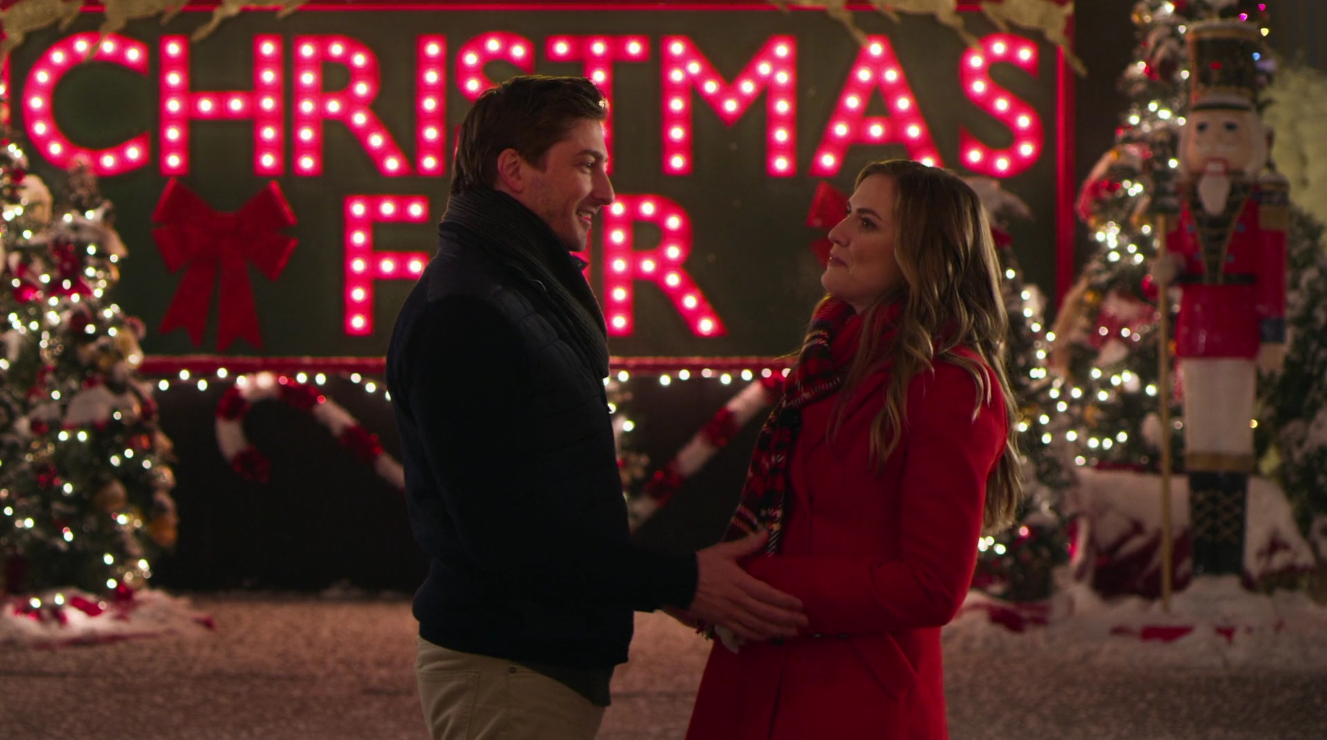 VampireDiariesWorld-dot-nl_AChristmasStar4945.jpg