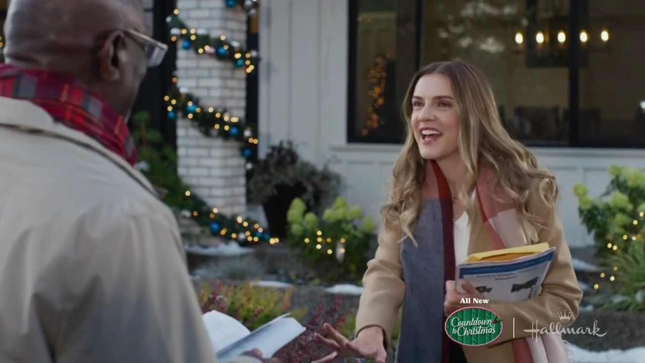 vampirediariesworld-dot-nl_ChristmasAtTheGoldenDragon0862.jpg