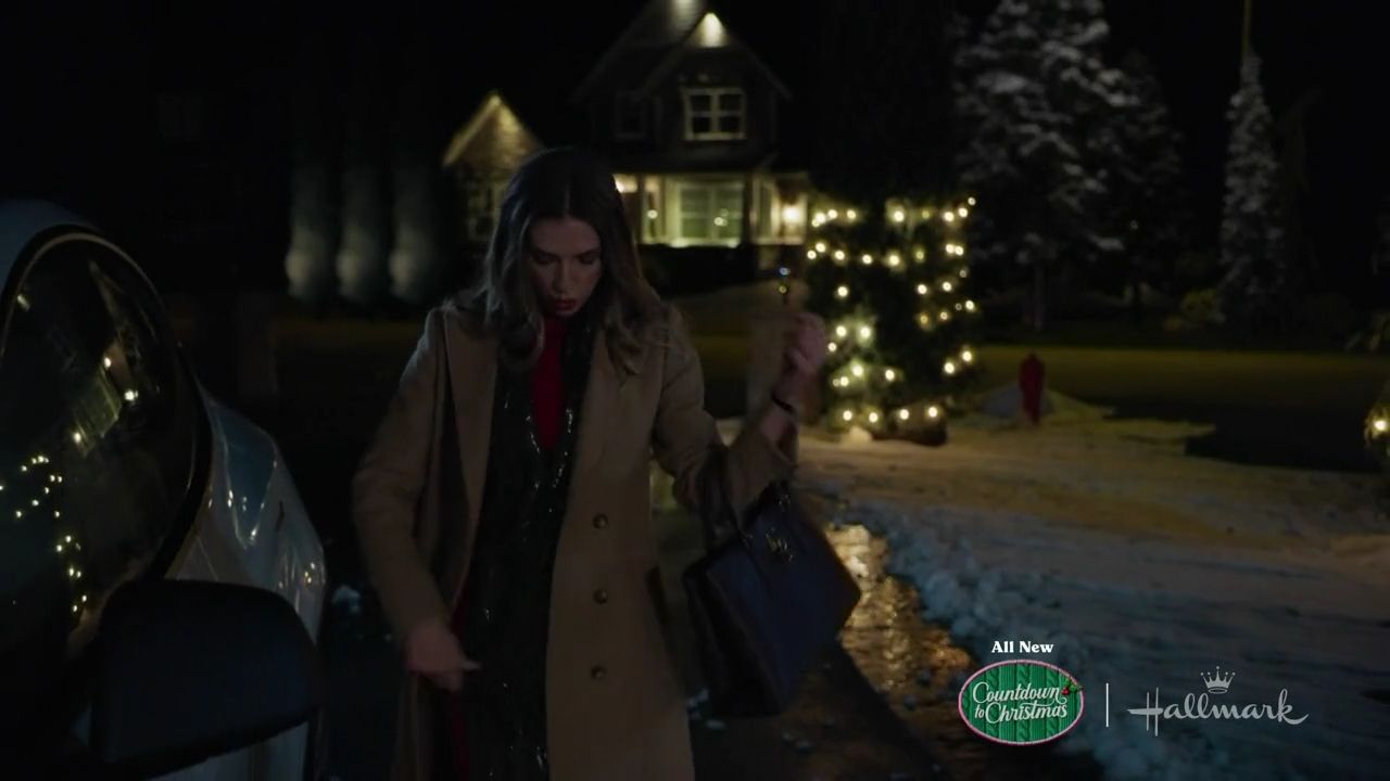 vampirediariesworld-dot-nl_ChristmasAtTheGoldenDragon2801.jpg