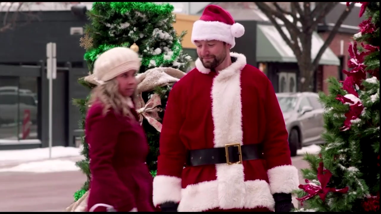 VampireDiariesWorld-CoupledUpForChristmas0129.jpg